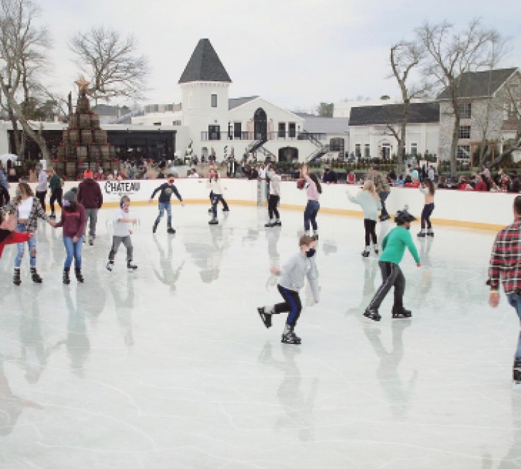 vintner-wonderland-ice-skating-rink-photo